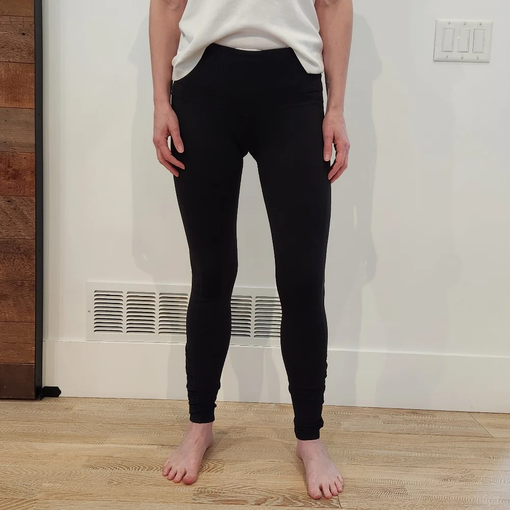 Lululemon pants - Picture 2 of 6